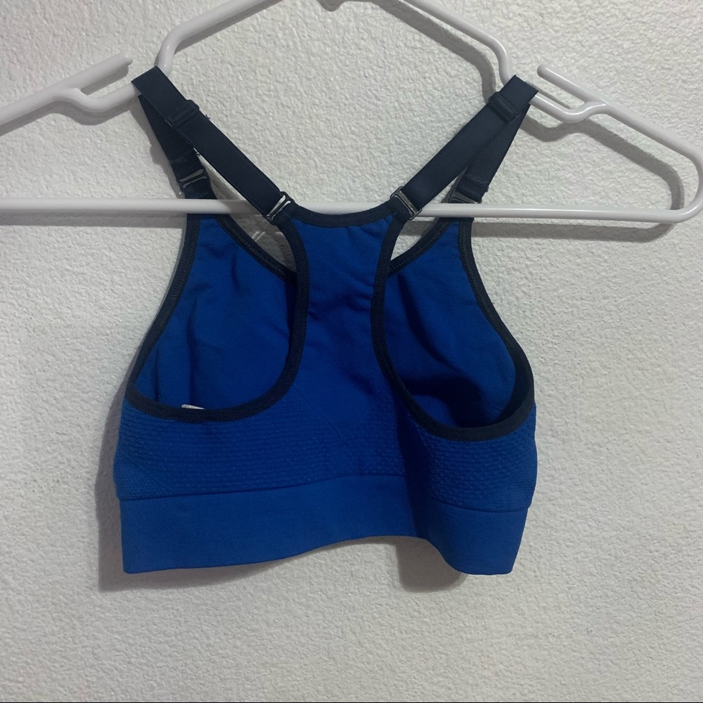 Oakley Sports Bra - Picture 2 of 5